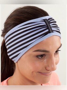 Lululemon Brisk Run Headband